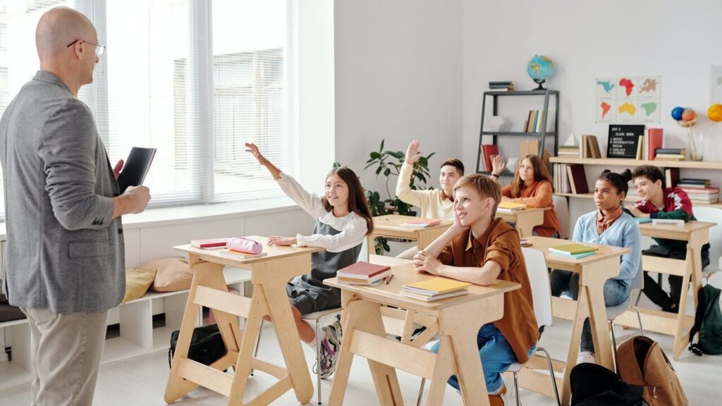 ¿Cuál es el objetivo de la pedagogía en la educación?
